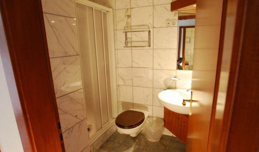 Hotel&hostel Montarina Albergue