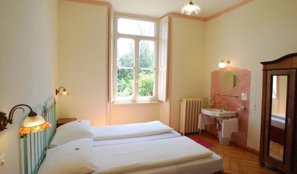 Hotel&hostel Montarina Albergue
